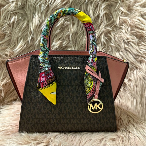 Michael Kors Bag - Picture 1 of 8
